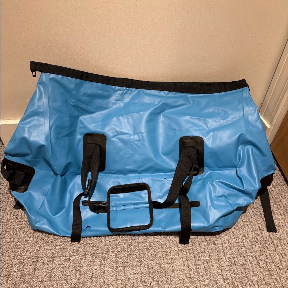 New Extra Large Waterproof Rafting/Scuba/Hiking Travel Bag - Picture 2 of 5